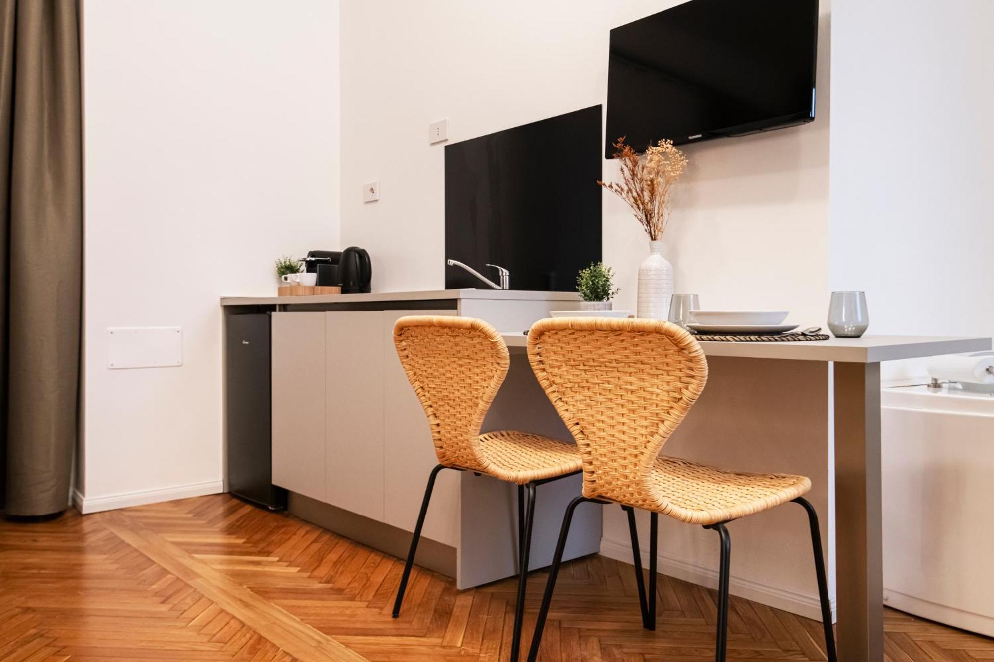 Easylife - Suite In Centrale Milano Exterior foto